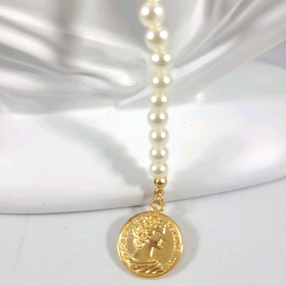 Pearl with Gold Accent Necklace - Picture 4 of 4